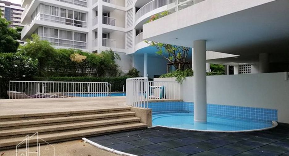 Condo en alquiler de 3 habitaciones en Watthana, Bangkok