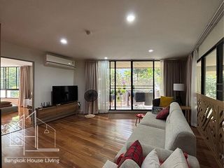 For rent 2 bedrooms condo in Watthana, Bangkok