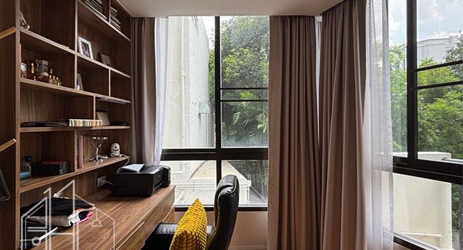 For rent 2 bedrooms condo in Watthana, Bangkok