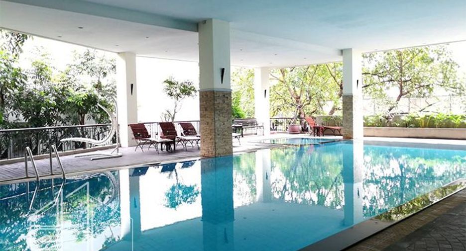 For rent 2 bedrooms condo in Watthana, Bangkok