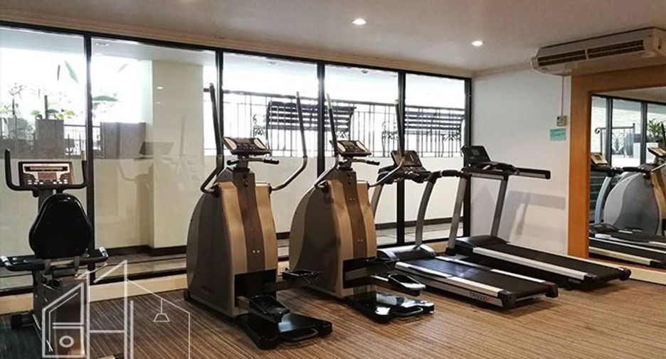 For rent 2 bedrooms condo in Watthana, Bangkok