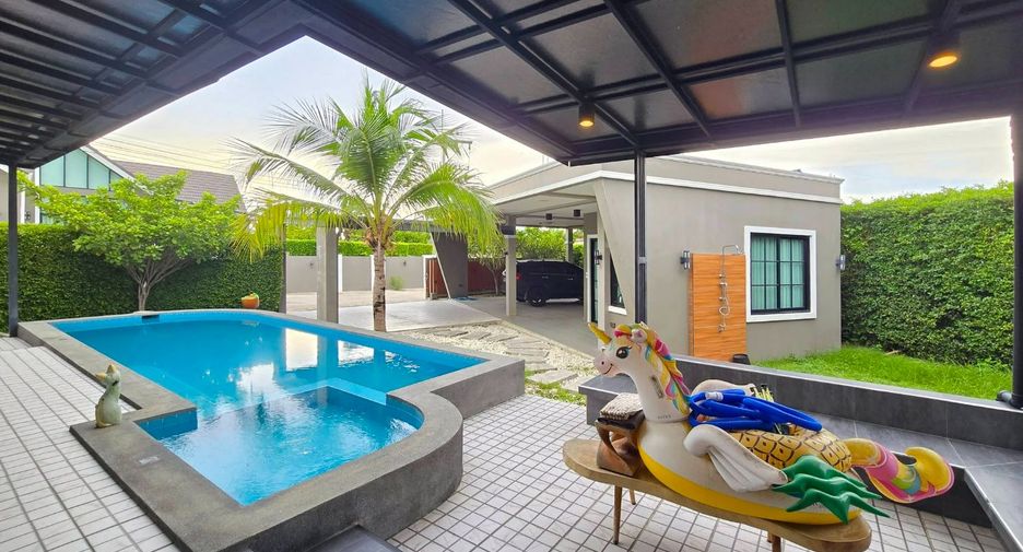 For rent and for sale 4 bedrooms villa in Bang Lamung, Chonburi