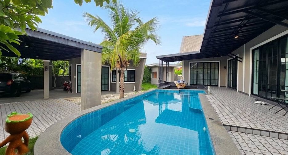 For rent and for sale 4 bedrooms villa in Bang Lamung, Chonburi