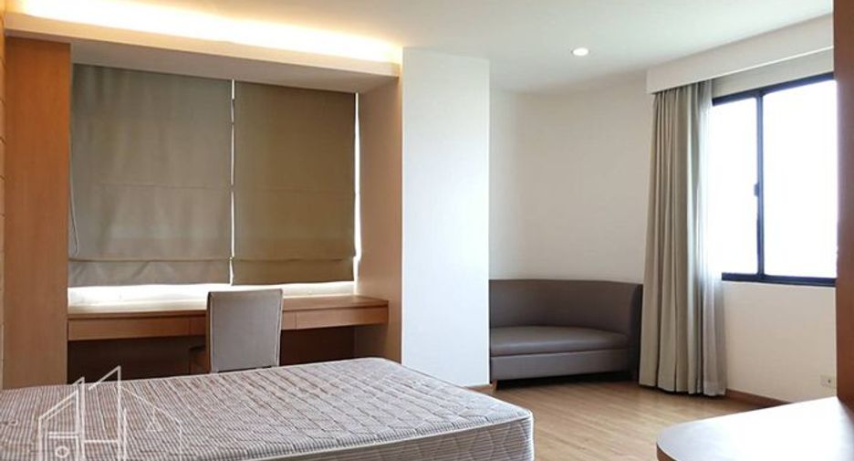 ให้เช่า 4 ห้องนอน คอนโด ใน วัฒนา, กรุงเทพฯ