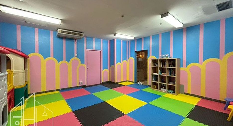 ให้เช่า 4 ห้องนอน คอนโด ใน วัฒนา, กรุงเทพฯ