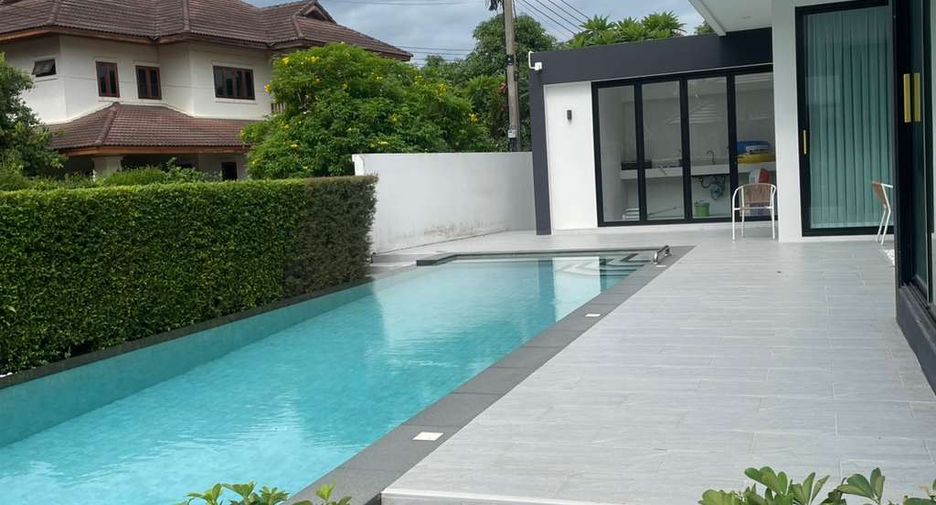 For rent 4 bedrooms house in Mueang Chiang Mai, Chiang Mai