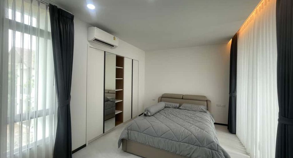 For rent 4 bedrooms house in Mueang Chiang Mai, Chiang Mai