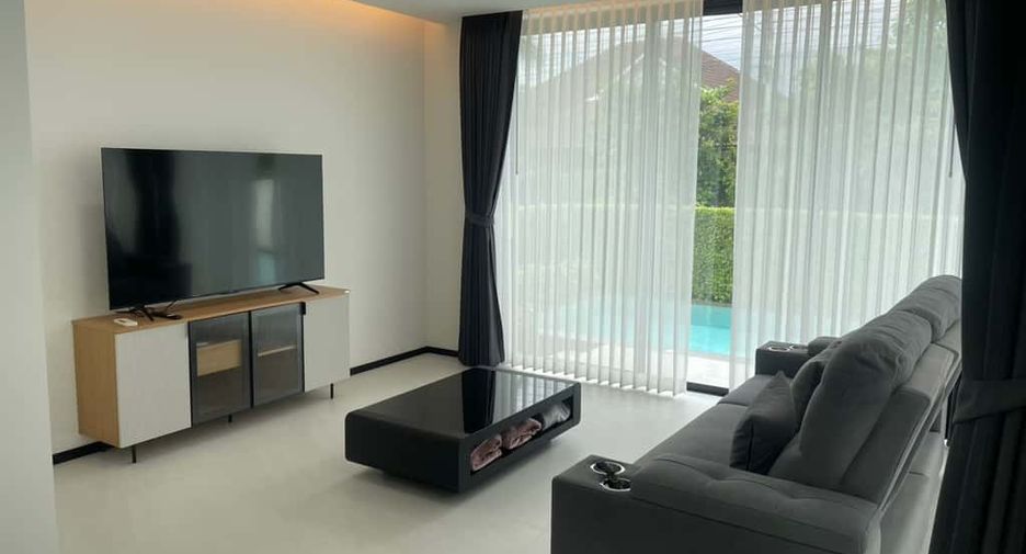 For rent 4 bedrooms house in Mueang Chiang Mai, Chiang Mai