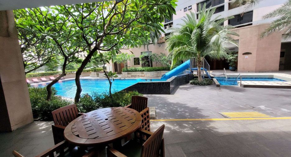 出租 和 出售 3 卧室 公寓 在 Khlong Toei, 曼谷