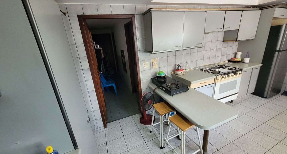 出租 和 出售 3 卧室 公寓 在 Khlong Toei, 曼谷