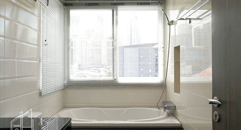 Wohnung zur Miete mit 3 Zimmer in Khlong Toei, Bangkok