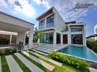 Villa en alquiler y en venta de 5 habitaciones en Bang Lamung, Chonburi