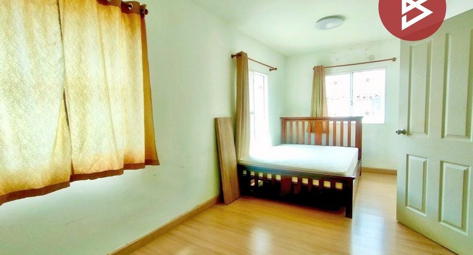 Reihenhaus zum Kauf mit 3 Zimmer in Mueang Pathum Thani, Pathum Thani