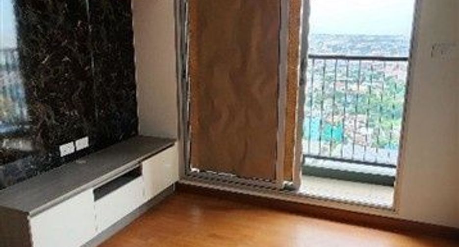 For sale 2 ベッドルーム condo in Mueang Samut Prakan, Samut Prakan