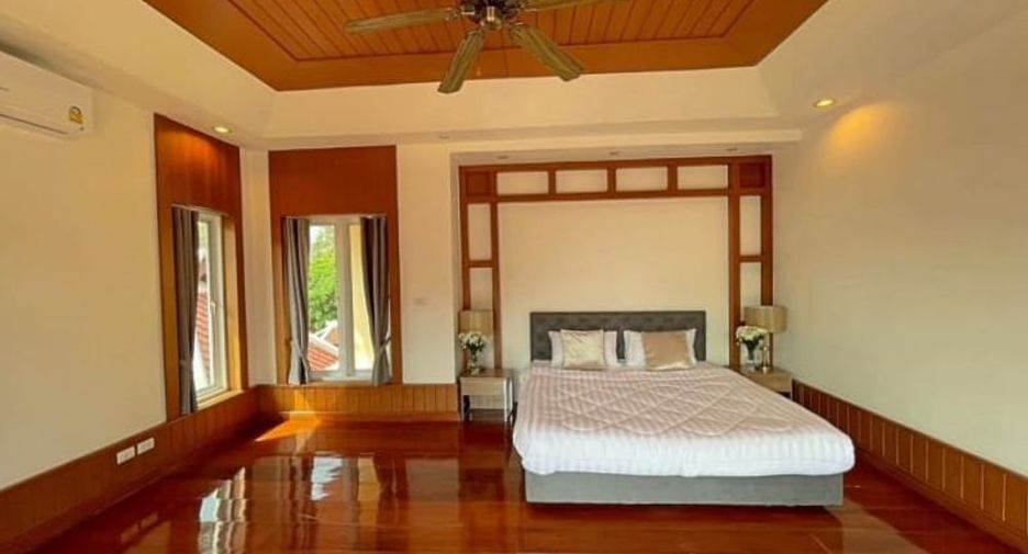 Villa en alquiler de 5 habitaciones en Bang Lamung, Chonburi