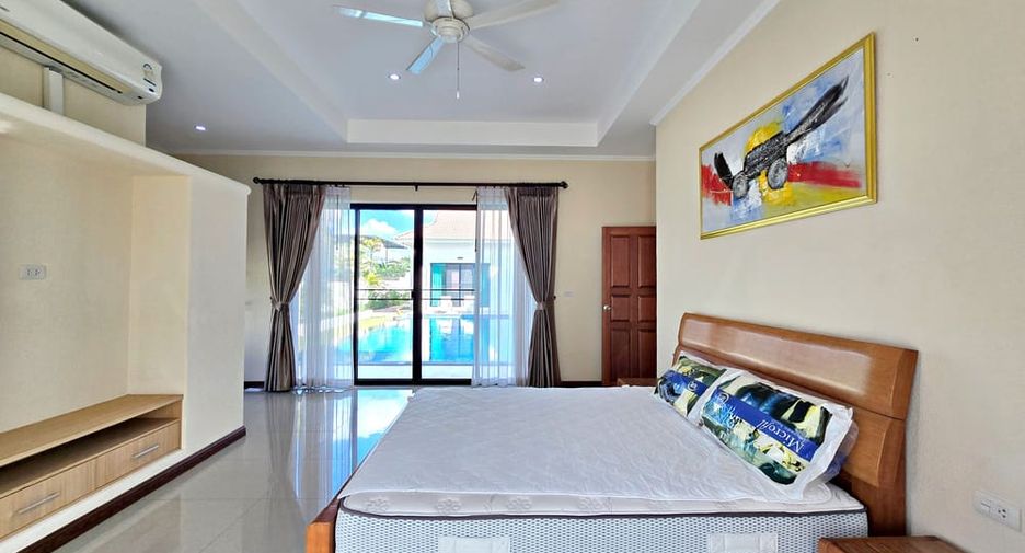À louer et à vendre 4 chambres villa à Bang Lamung, Chonburi