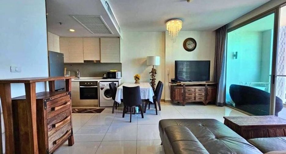 For rent 2 bedrooms condo in Bang Lamung, Chonburi