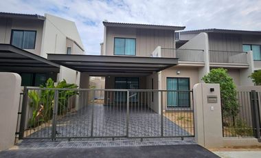 出租 4 卧室 独立屋 在 Bang Lamung, Chon Buri