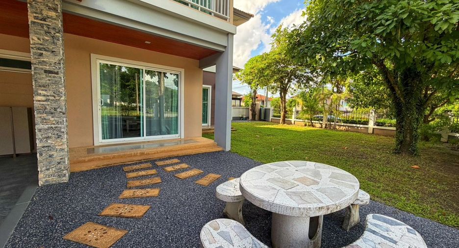 For rent 3 bedrooms house in Mueang Phuket, Phuket