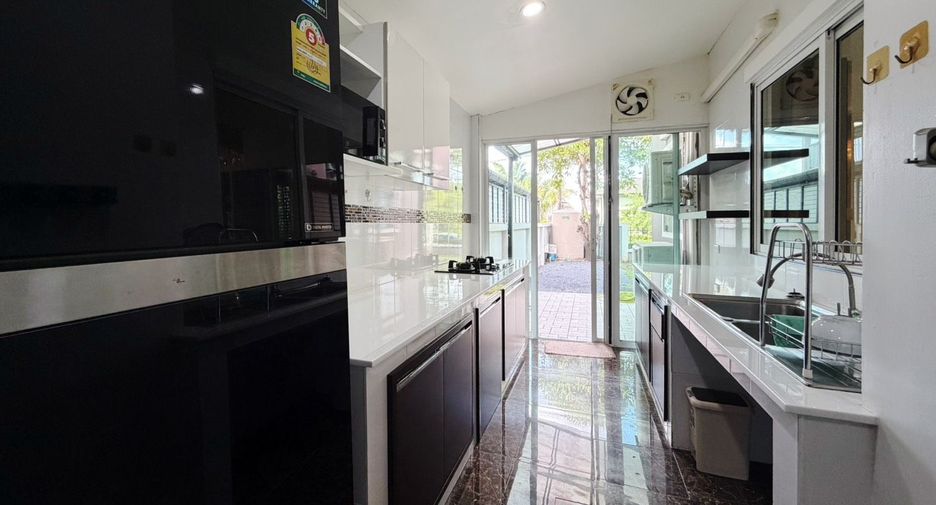 For rent 3 bedrooms house in Mueang Phuket, Phuket