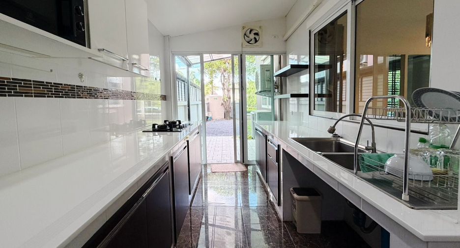 For rent 3 bedrooms house in Mueang Phuket, Phuket