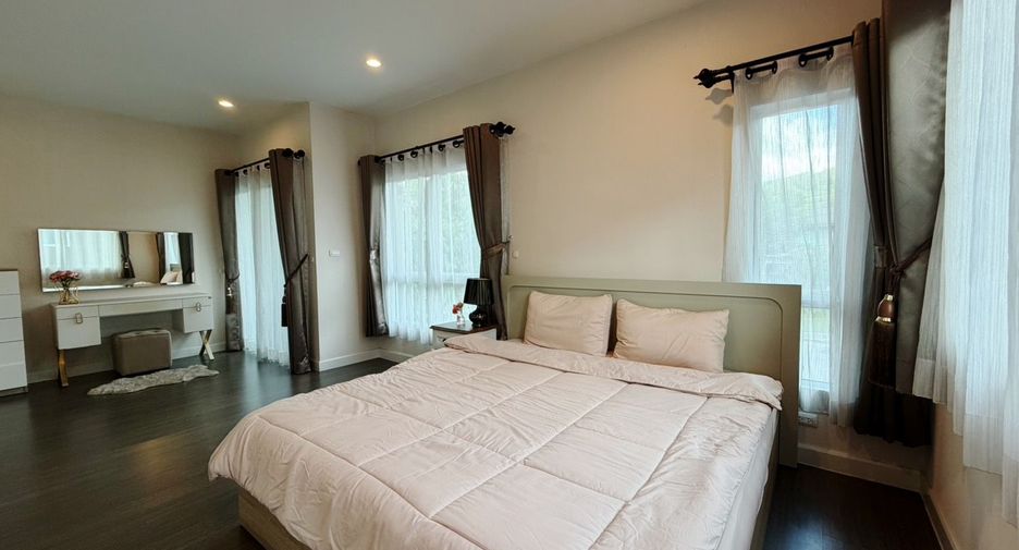 For rent 3 bedrooms house in Mueang Phuket, Phuket