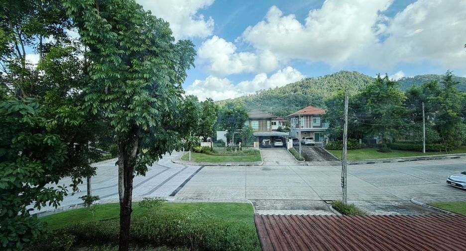 For rent 3 bedrooms house in Mueang Phuket, Phuket
