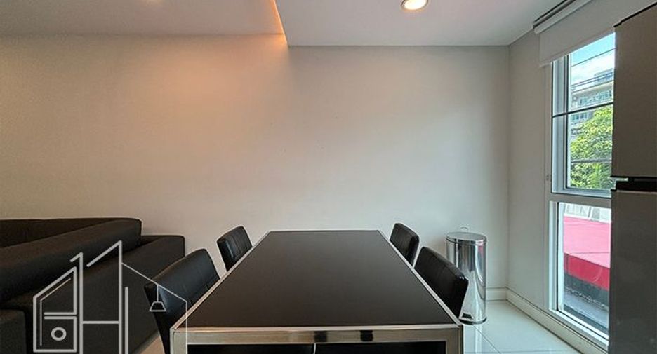 Condo en alquiler de 2 habitaciones en Khlong Toei, Bangkok