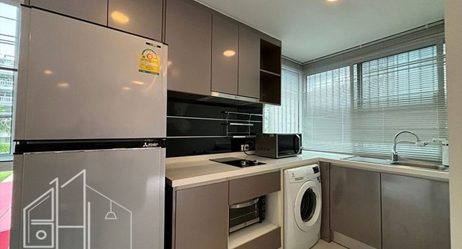 Condo en alquiler de 2 habitaciones en Khlong Toei, Bangkok
