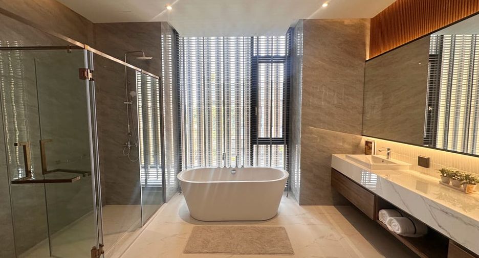 À vendre 4 chambres villa à Jomtien, Pattaya