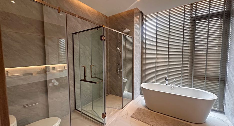 À vendre 4 chambres villa à Jomtien, Pattaya