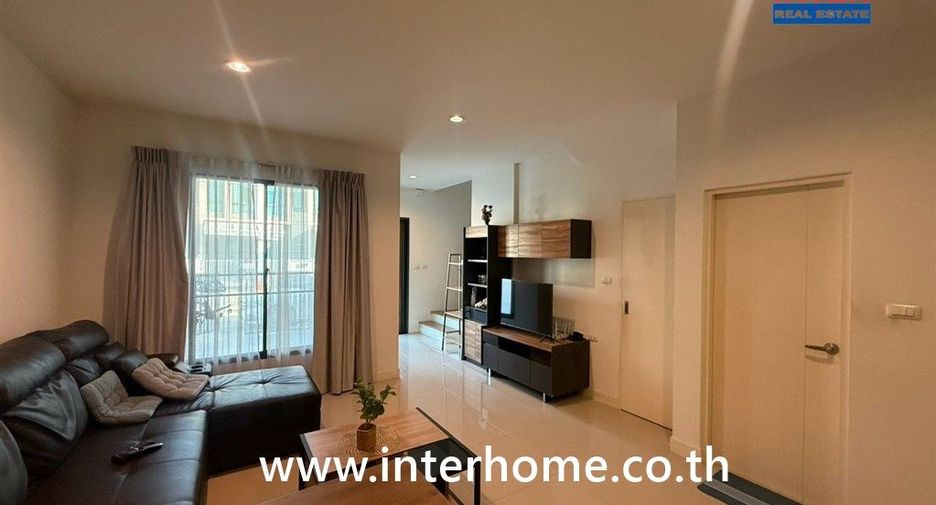 Продажа 2 спальни таунхаус в Bang Phli, Самутпракан