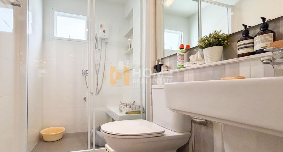 For sale 3 bedrooms house in Mueang Nonthaburi, Nonthaburi