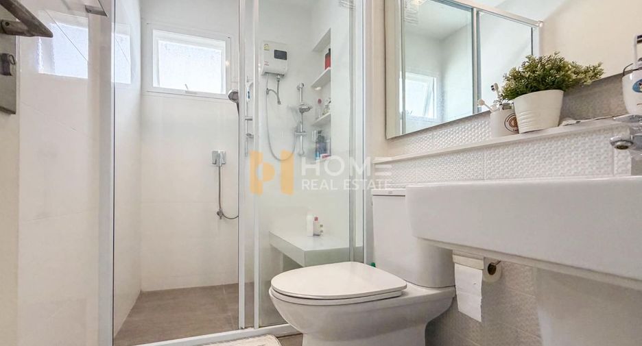 For sale 3 bedrooms house in Mueang Nonthaburi, Nonthaburi