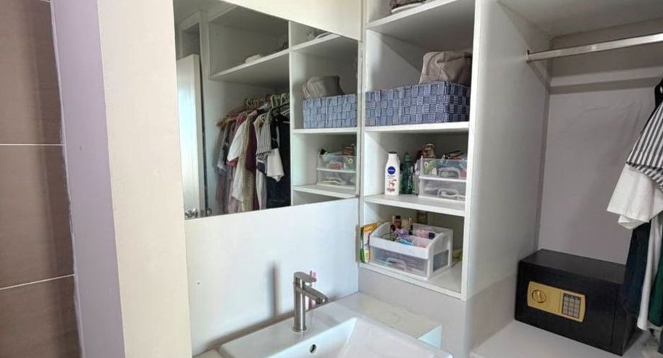 For sale 2 bedrooms apartment in Jomtien, Pattaya