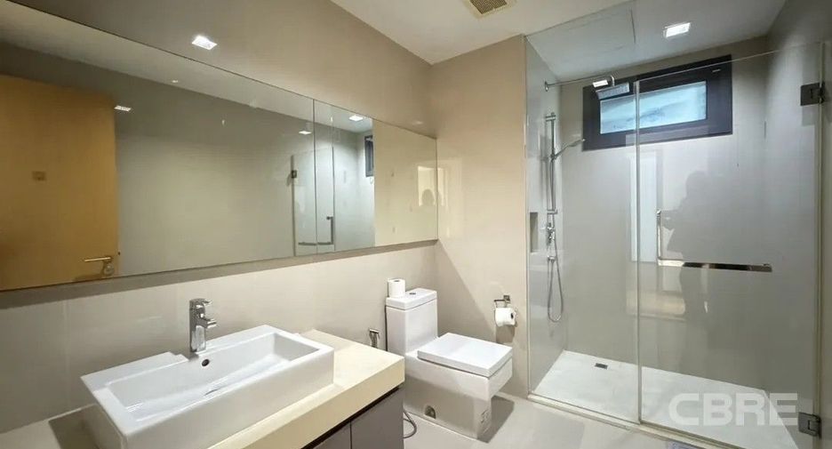 出售 2 卧室 公寓 在 Khlong Toei, 曼谷