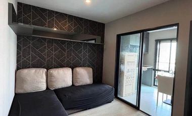 Condo en alquiler de 1 habitaciones en Bang Na, Bangkok