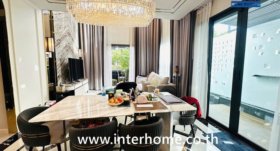 For sale 4 bedrooms house in Bang Phli, Samut Prakan
