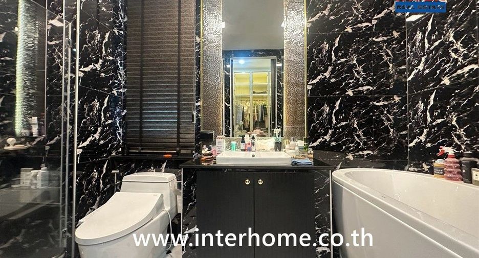 For sale 4 bedrooms house in Bang Phli, Samut Prakan