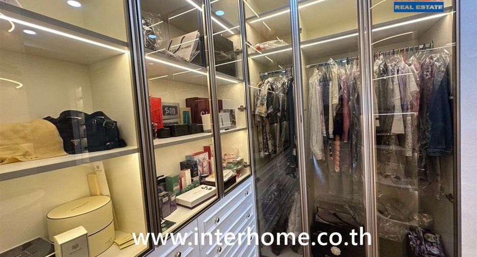 For sale 4 bedrooms house in Bang Phli, Samut Prakan