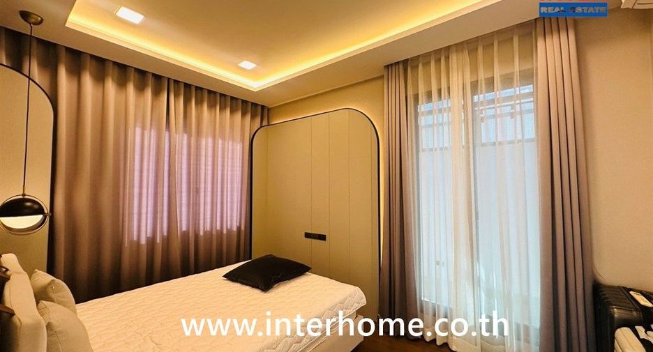 For sale 4 bedrooms house in Bang Phli, Samut Prakan