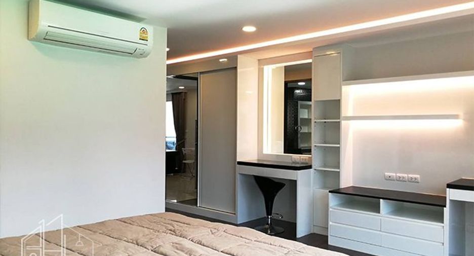 Apartamento en alquiler de 1 habitaciones en Khlong Toei, Bangkok