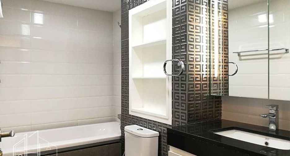 Apartamento en alquiler de 1 habitaciones en Khlong Toei, Bangkok