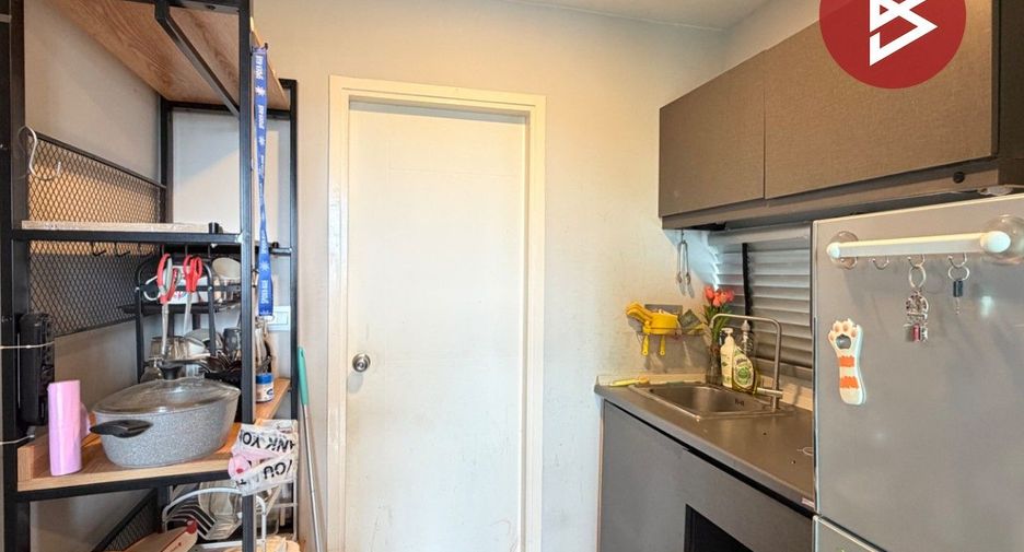 Condo en venta de 2 habitaciones en Bang Khae, Bangkok