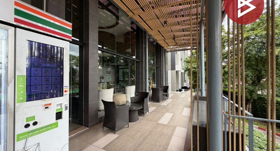 Condo en venta de 2 habitaciones en Bang Khae, Bangkok