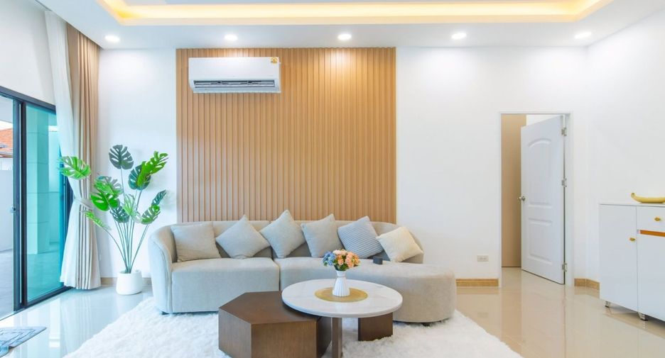 For sale 3 bedrooms house in Jomtien, Pattaya