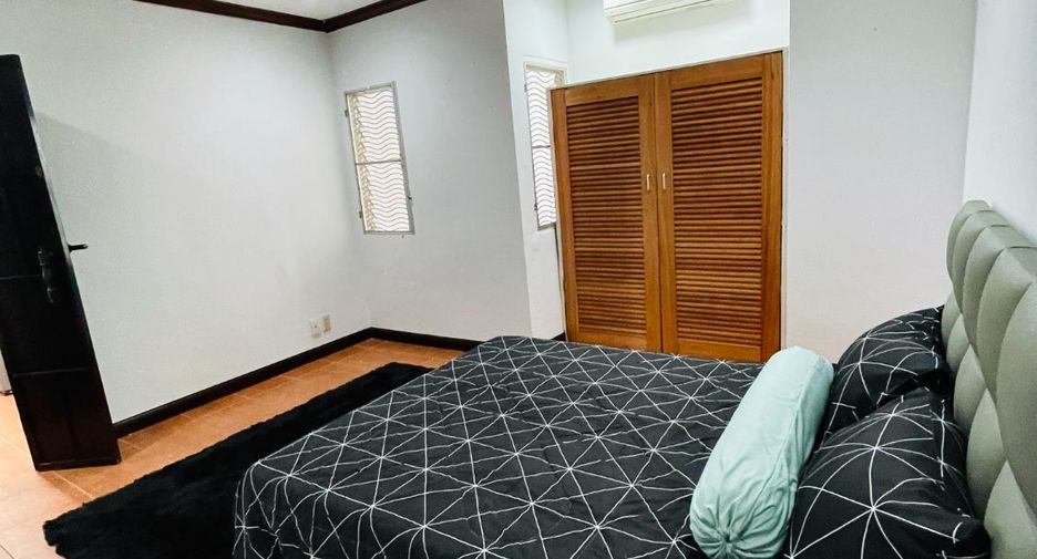 For sale 2 bedrooms apartment in Jomtien, Pattaya