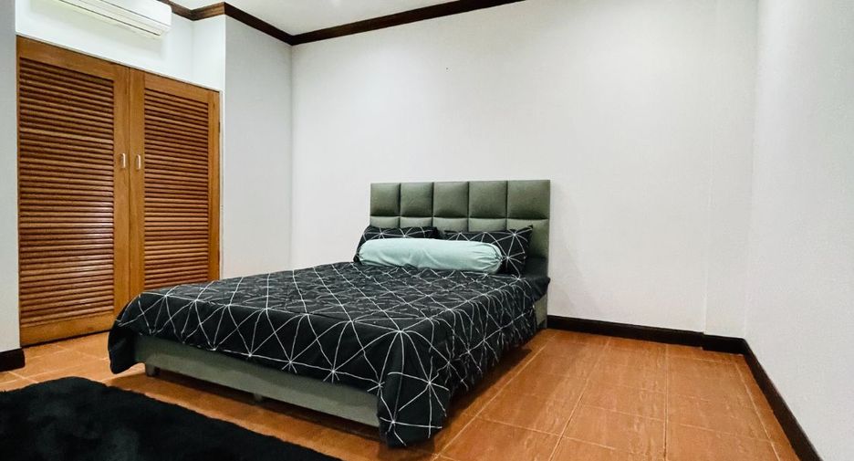 For sale 2 bedrooms apartment in Jomtien, Pattaya