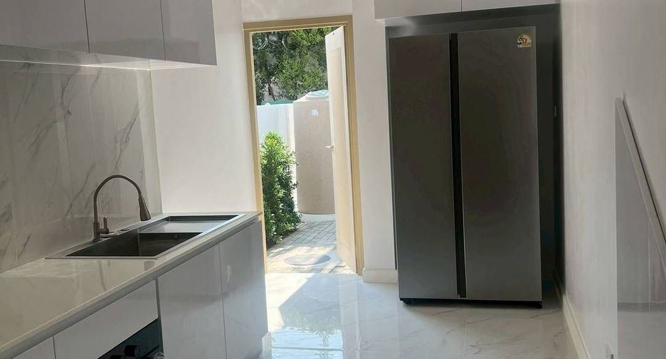 For rent 4 bedrooms house in Hang Dong, Chiang Mai