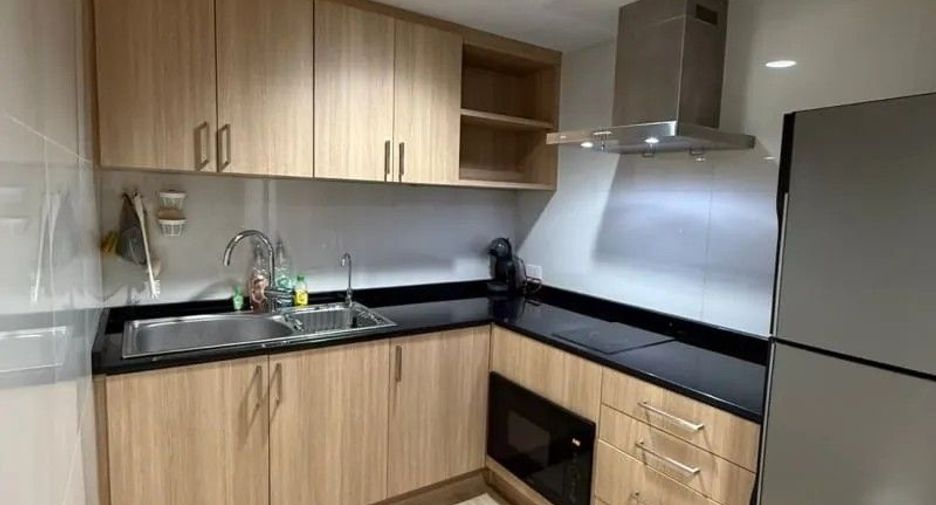 For rent 1 bed condo in Watthana, Bangkok